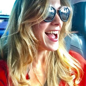 Meet your Posher, Mariel